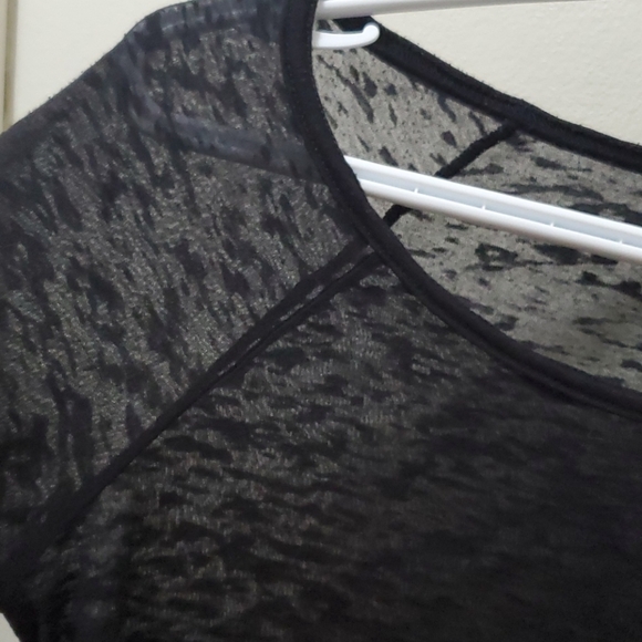 🔵2 for $15🔵 JUICY COUTURE BLACK SHEER TOP - Picture 3 of 6